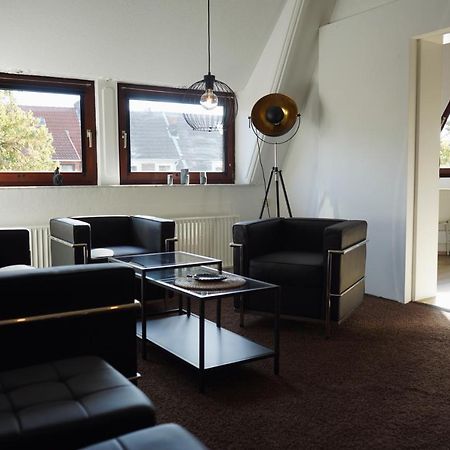 Unique: Geraeumig - Bhf-Nah - Parkplatz - Netflix Apartment เบรเมน ภายนอก รูปภาพ
