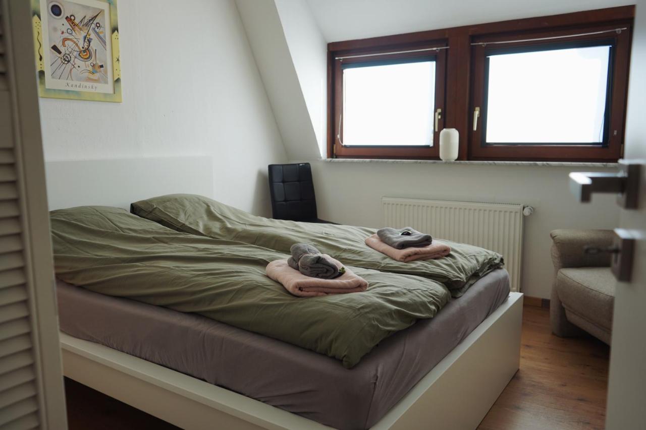 Unique: Geraeumig - Bhf-Nah - Parkplatz - Netflix Apartment เบรเมน ภายนอก รูปภาพ