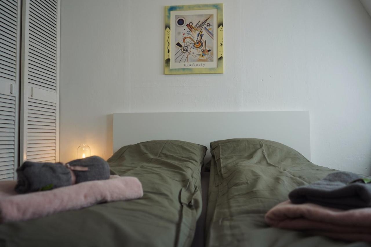 Unique: Geraeumig - Bhf-Nah - Parkplatz - Netflix Apartment เบรเมน ภายนอก รูปภาพ
