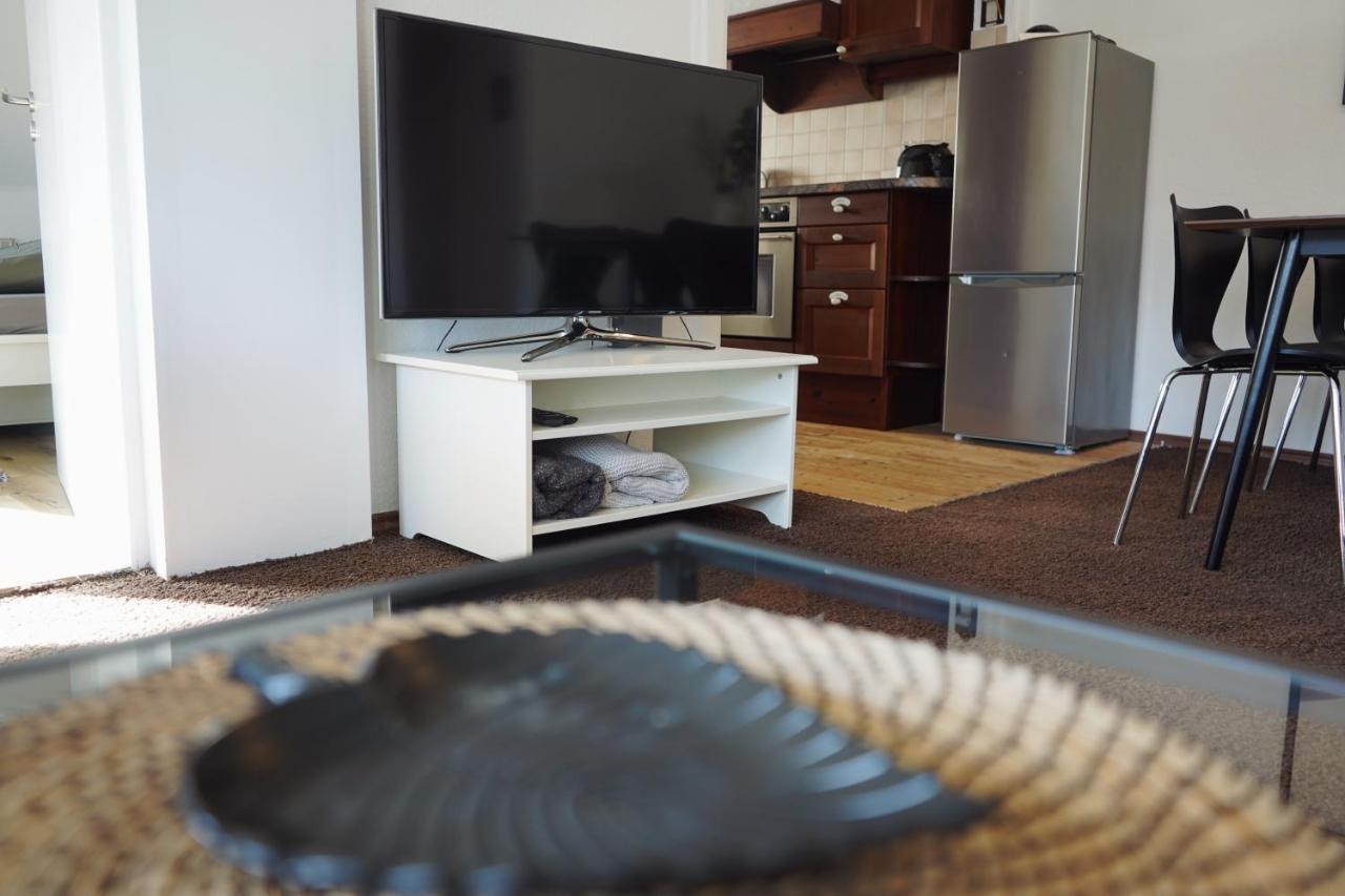 Unique: Geraeumig - Bhf-Nah - Parkplatz - Netflix Apartment เบรเมน ภายนอก รูปภาพ
